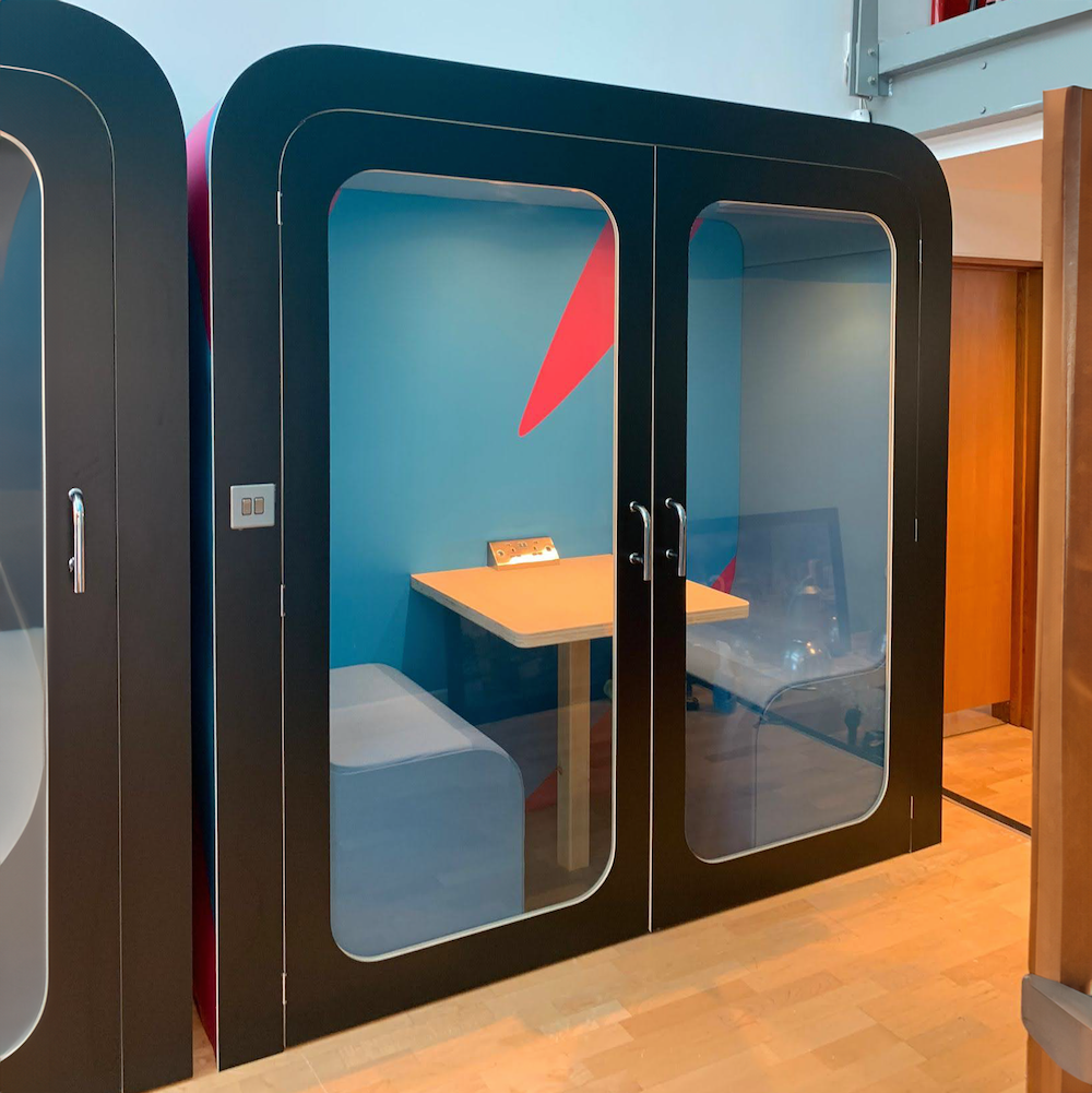 Double Soundproof Meeting Pod